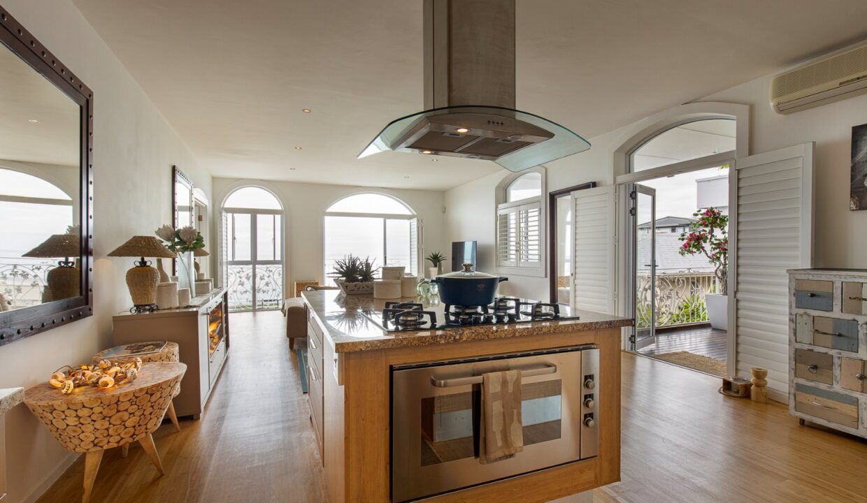 2 Bedroom Self-Catering House in Clifton, photo 6