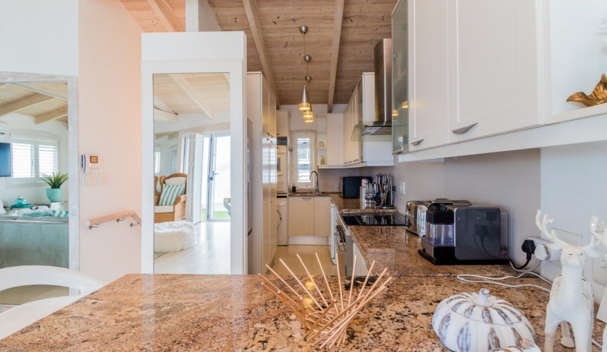 2 Bedroom Self-Catering Villa in Clifton, photo 5