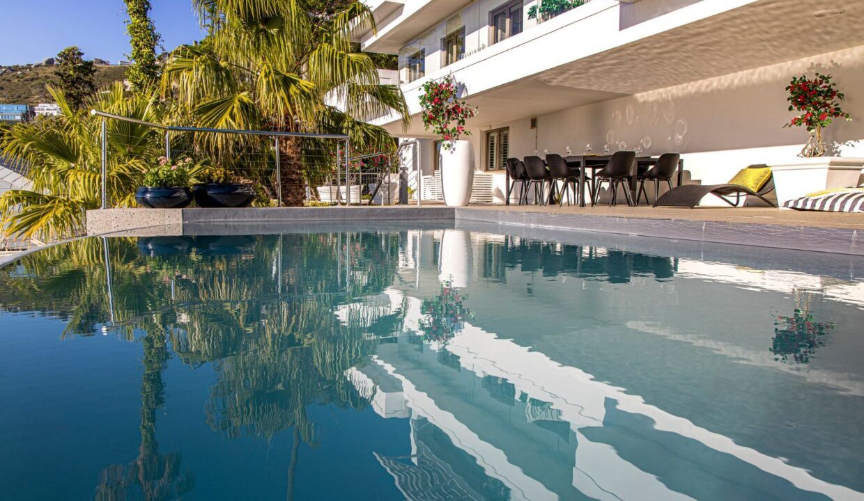 6 Bedroom Self-Catering Villa in Clifton, photo 9