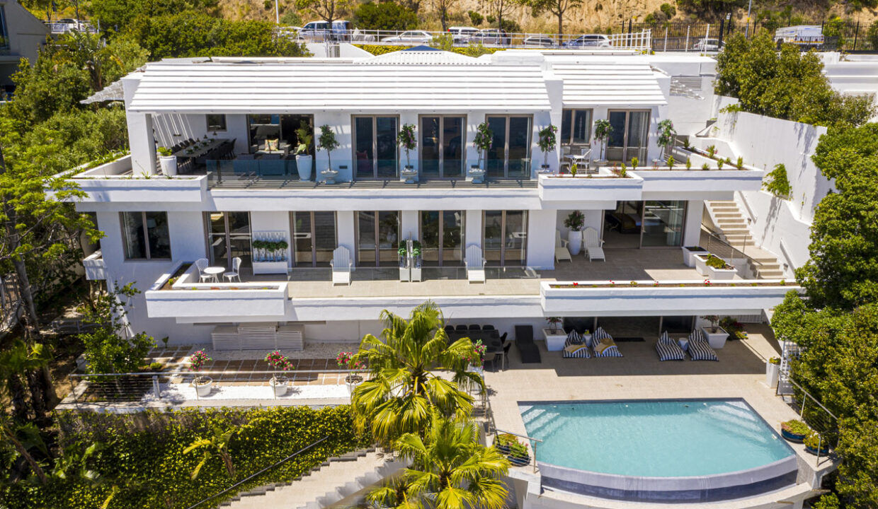 6 Bedroom Self-Catering Villa in Clifton, photo 10