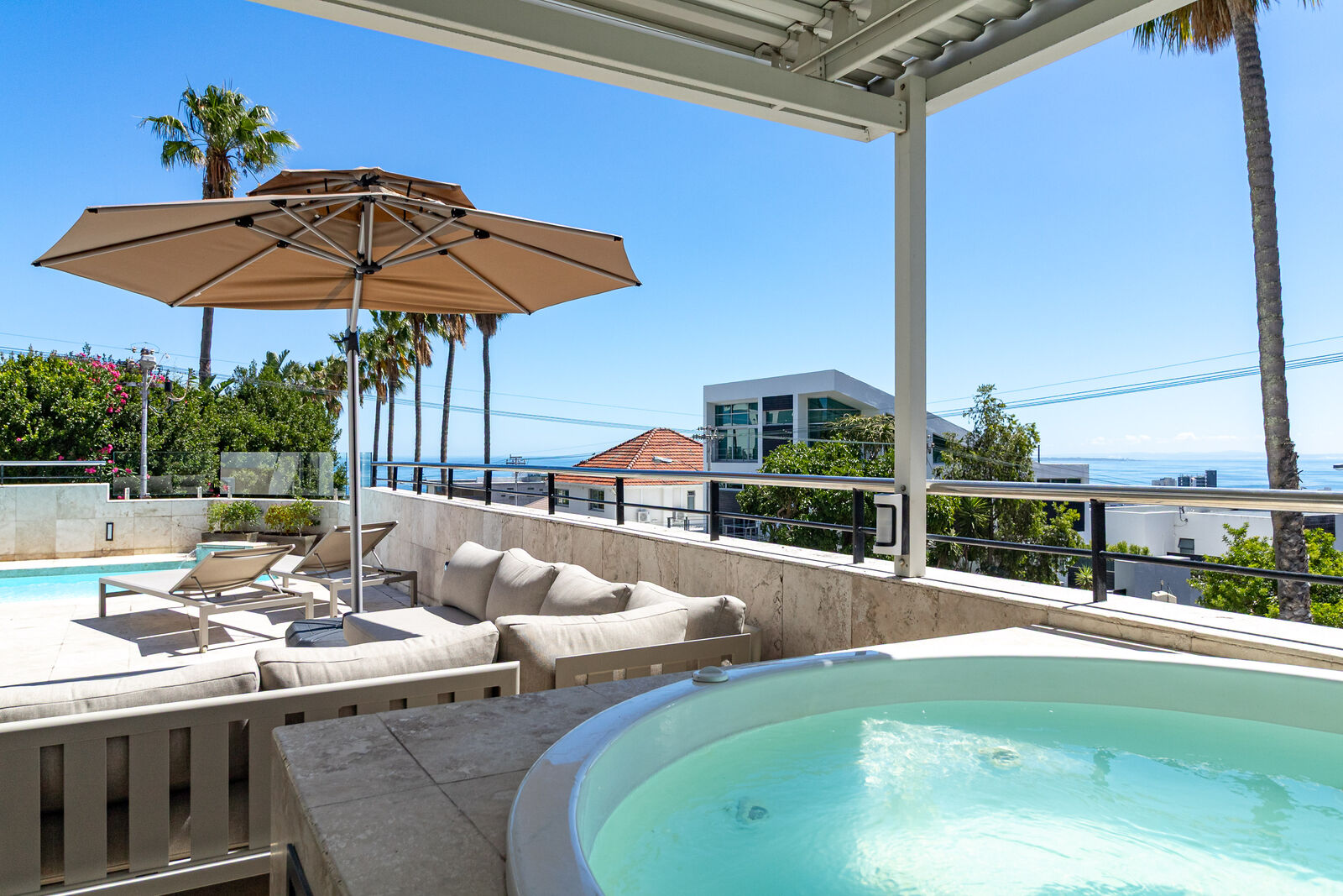 4 Bedroom Self-Catering House in Fresnaye, photo 2