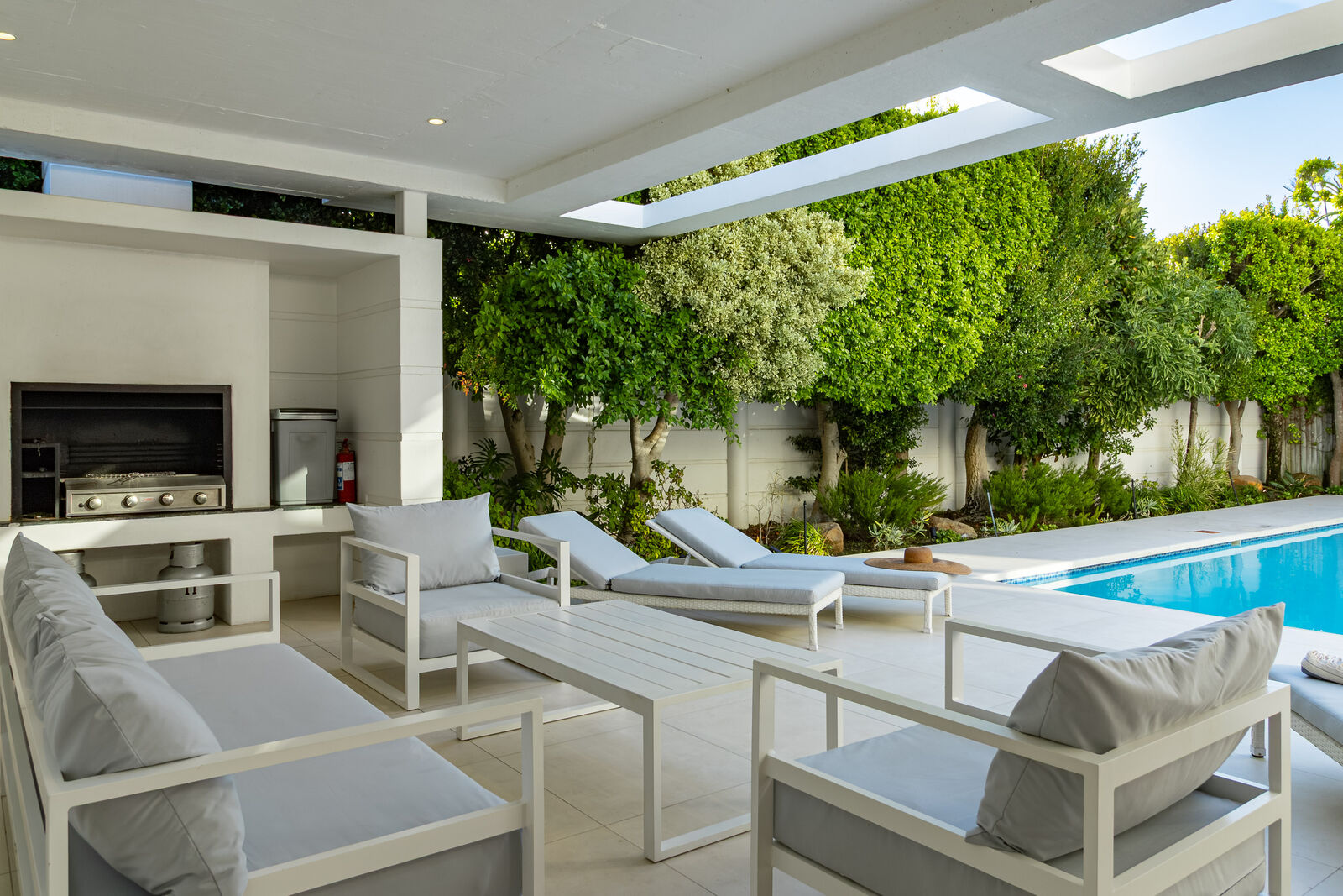 6 Bedroom Self-Catering House in Camps Bay, photo 3