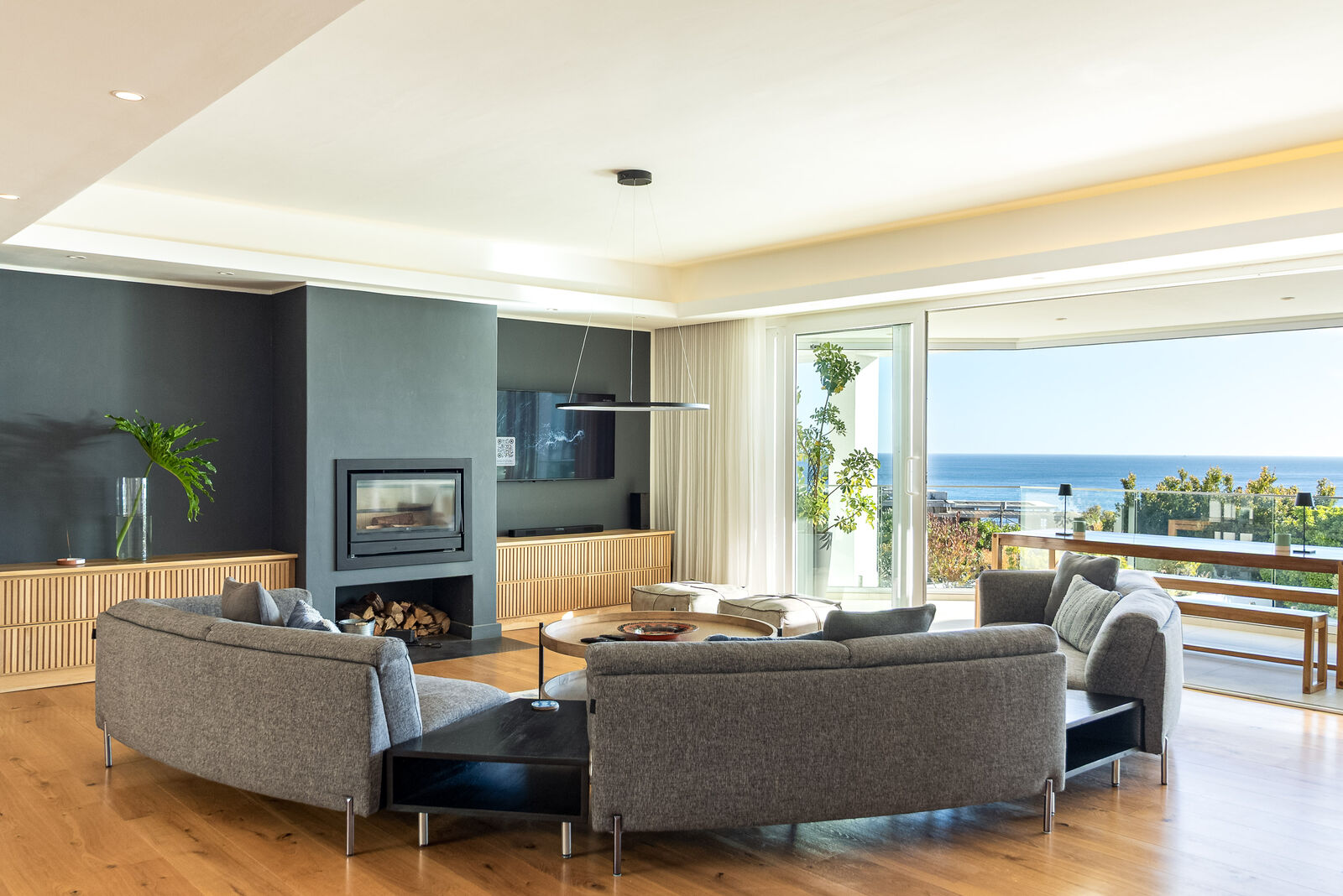 6 Bedroom Self-Catering House in Camps Bay, photo 11