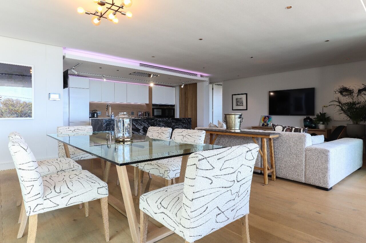2 Bedroom Self-Catering House in Camps Bay, photo 7