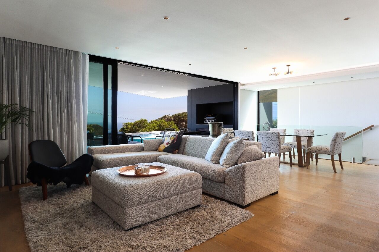 2 Bedroom Self-Catering House in Camps Bay, photo 8