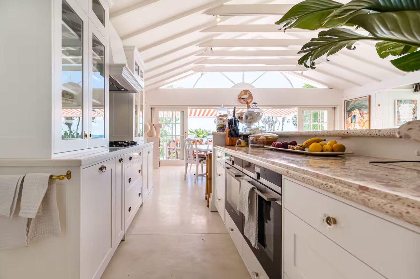 4 Bedroom Self-Catering Villa in Clifton, photo 6