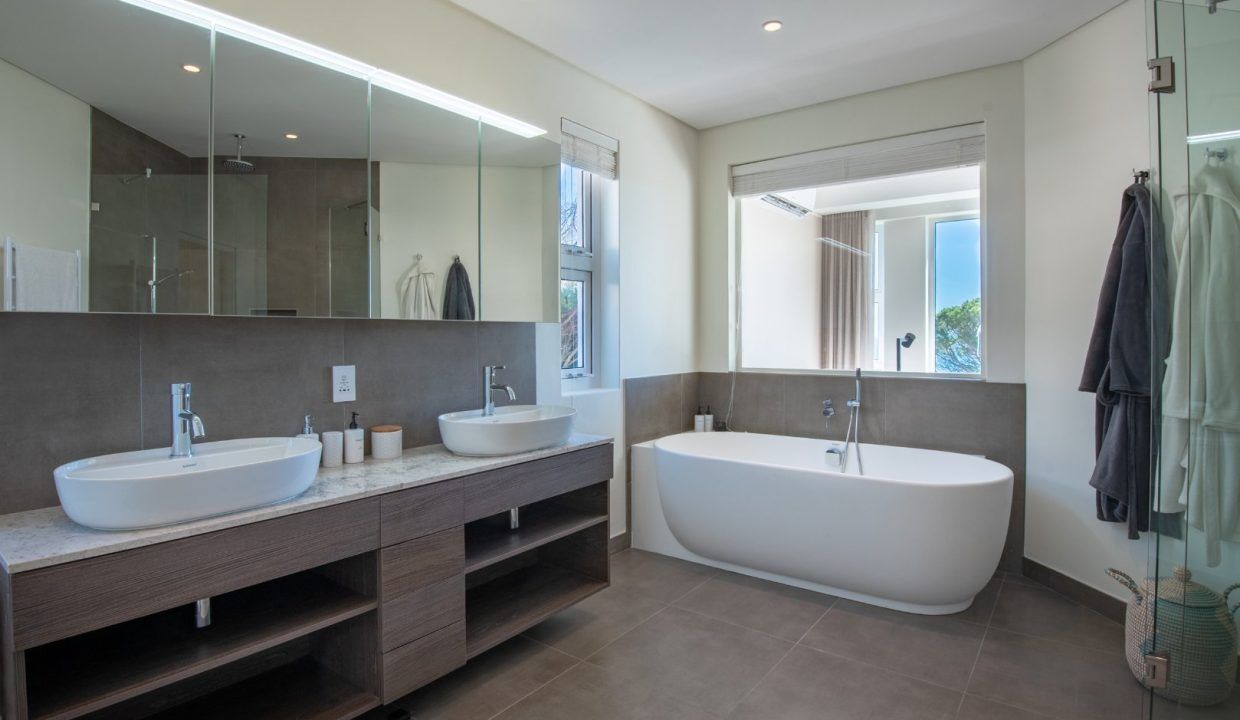 6 Bedroom Self-Catering Villa in Camps Bay, photo 3