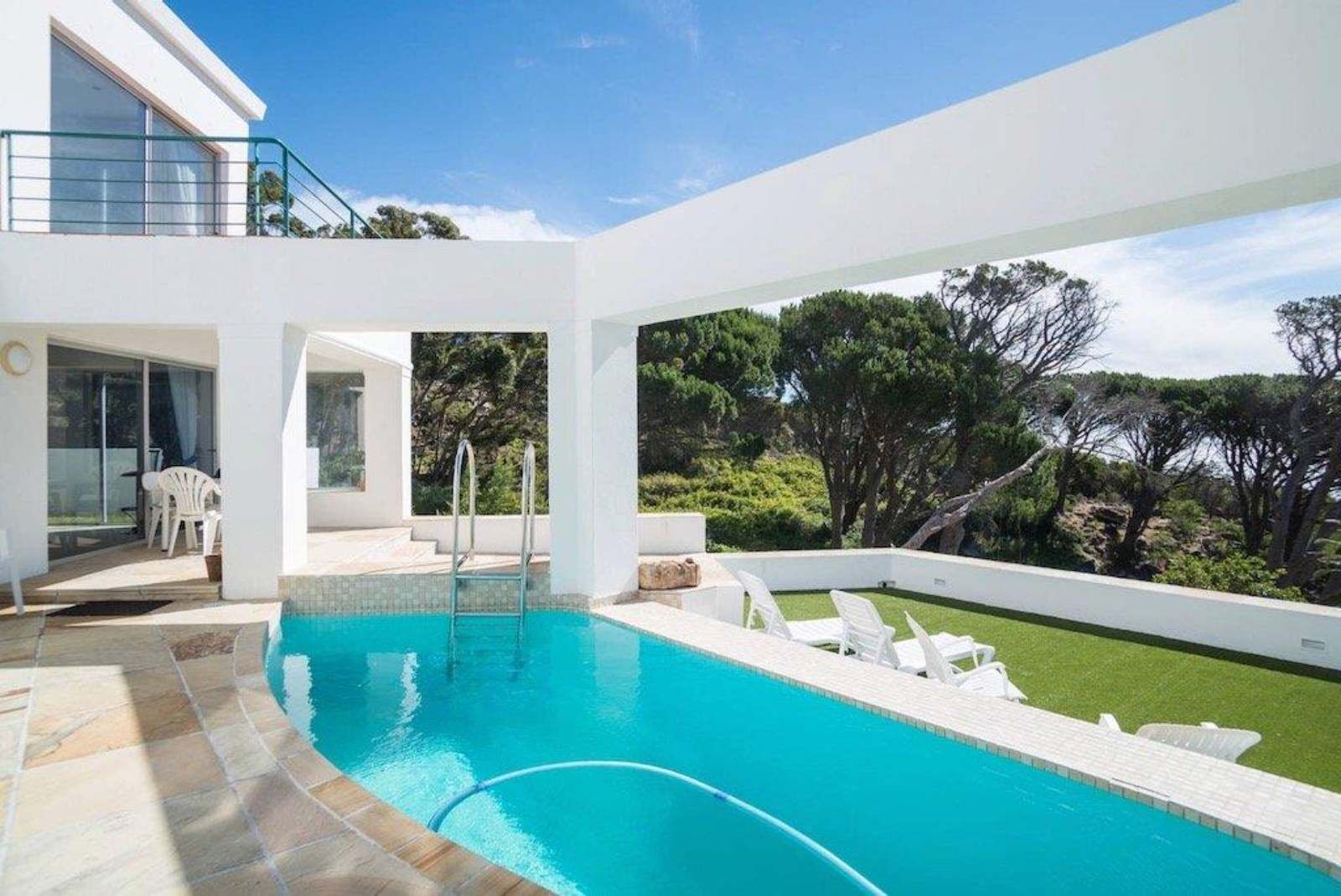 4 Bedroom Self-Catering House in Camps Bay