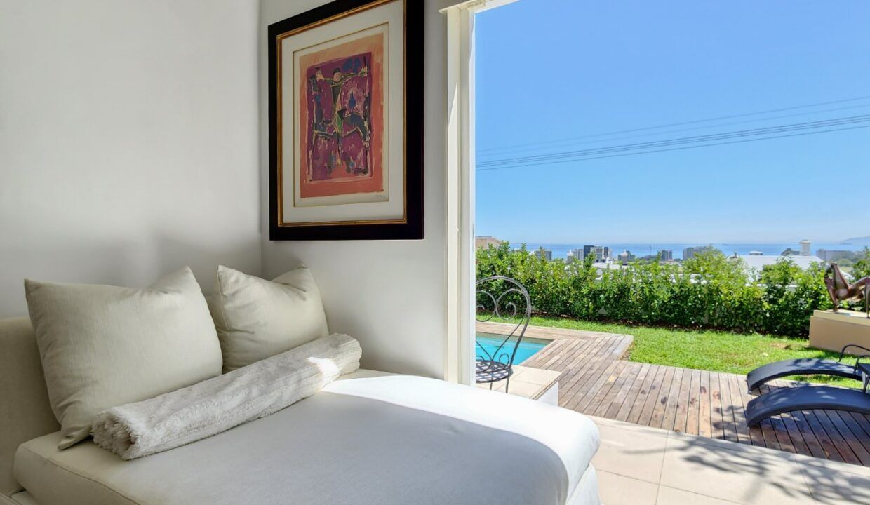 4 Bedroom Self-Catering House in Green Point, photo 5