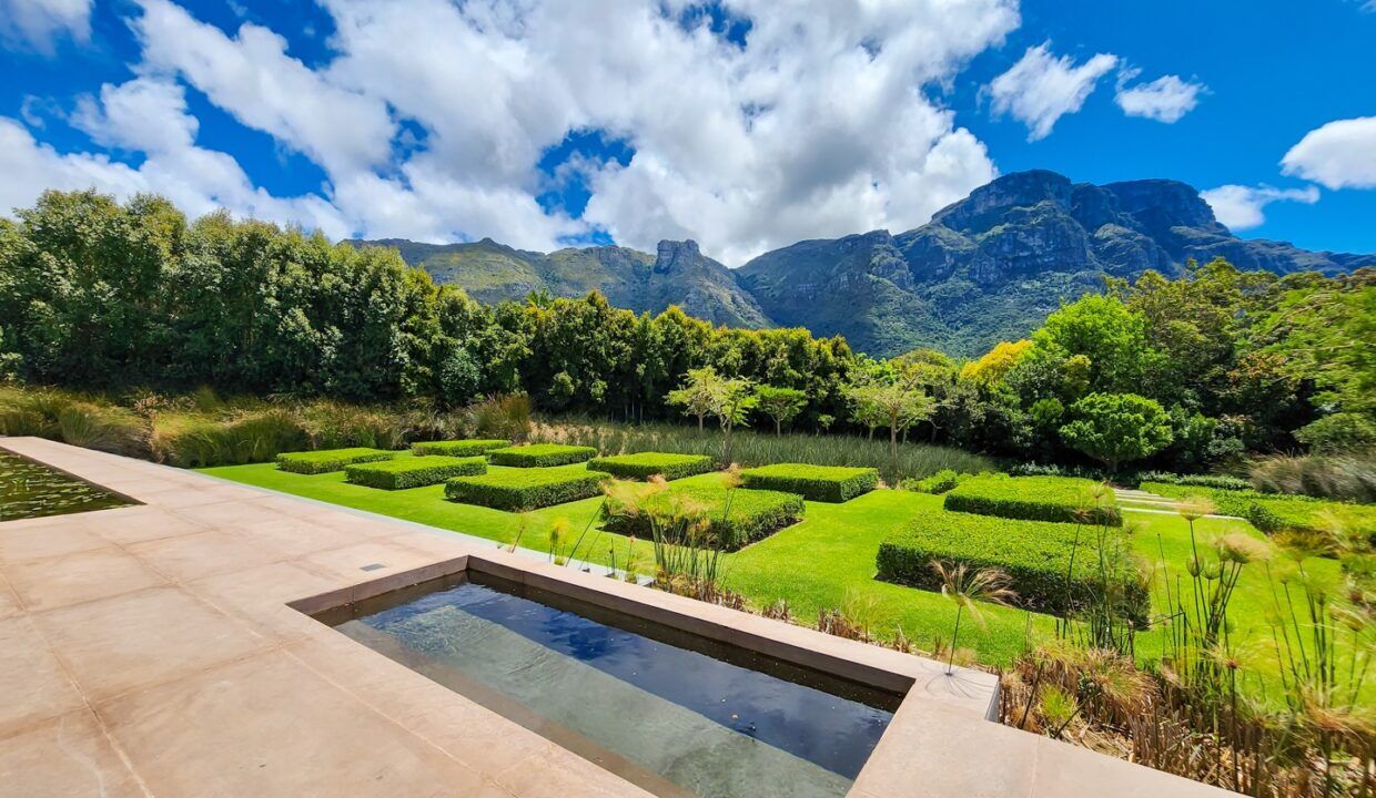 7 Bedroom Self-Catering Villa in Constantia, photo 7