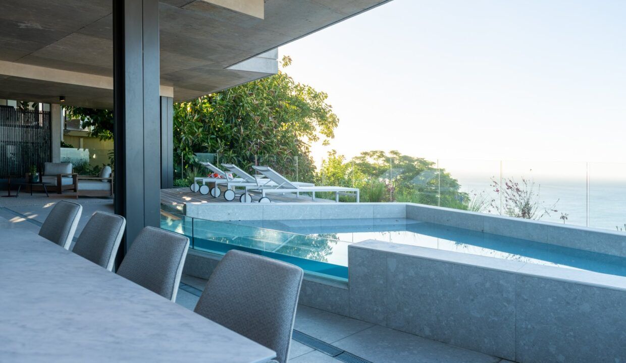 4 Bedroom Self-Catering Apartment in Fresnaye, photo 4