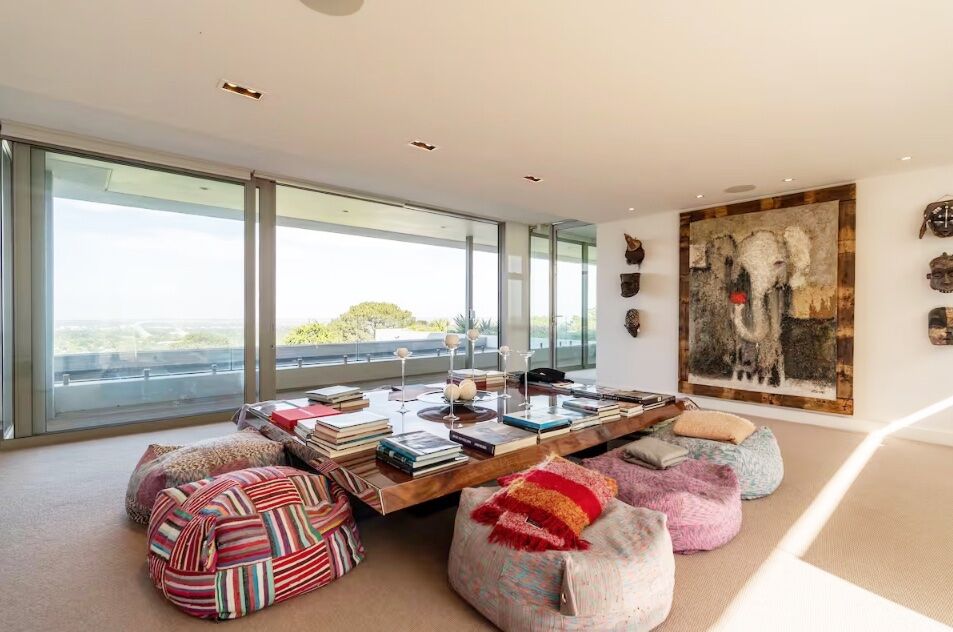 12 Bedroom Self-Catering House in Constantia, photo 8