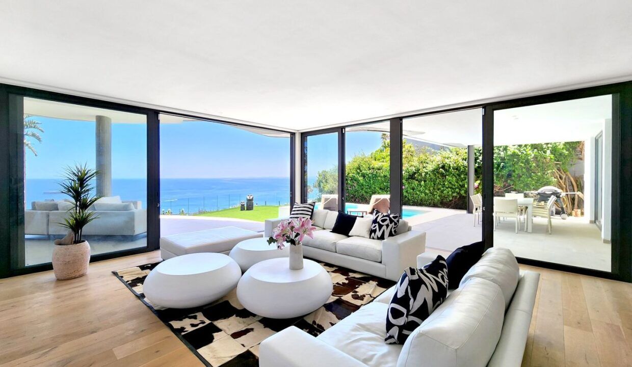3 Bedroom Self-Catering House in Bantry Bay, photo 6