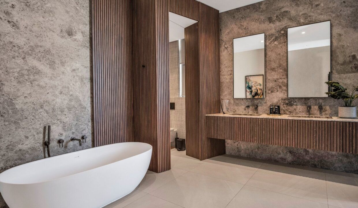 4 Bedroom Self-Catering House in Fresnaye, photo 2