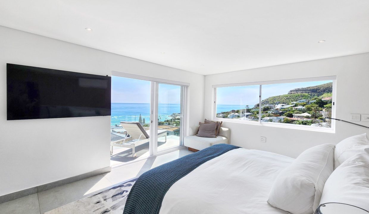 4 Bedroom Self-Catering Villa in Llandudno, photo 2