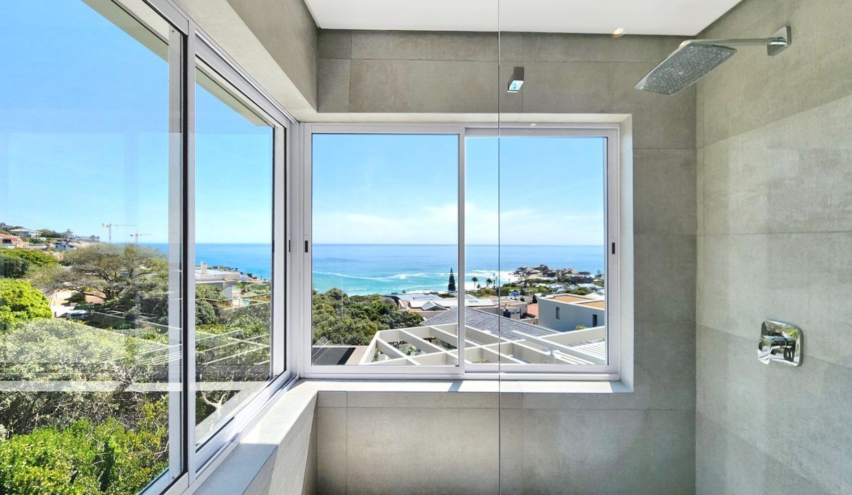 4 Bedroom Self-Catering Villa in Llandudno, photo 3