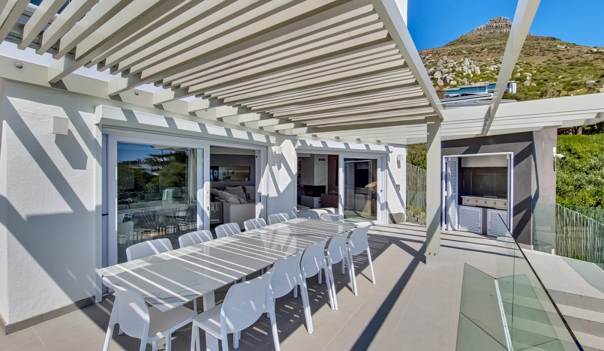 4 Bedroom Self-Catering Villa in Llandudno, photo 9