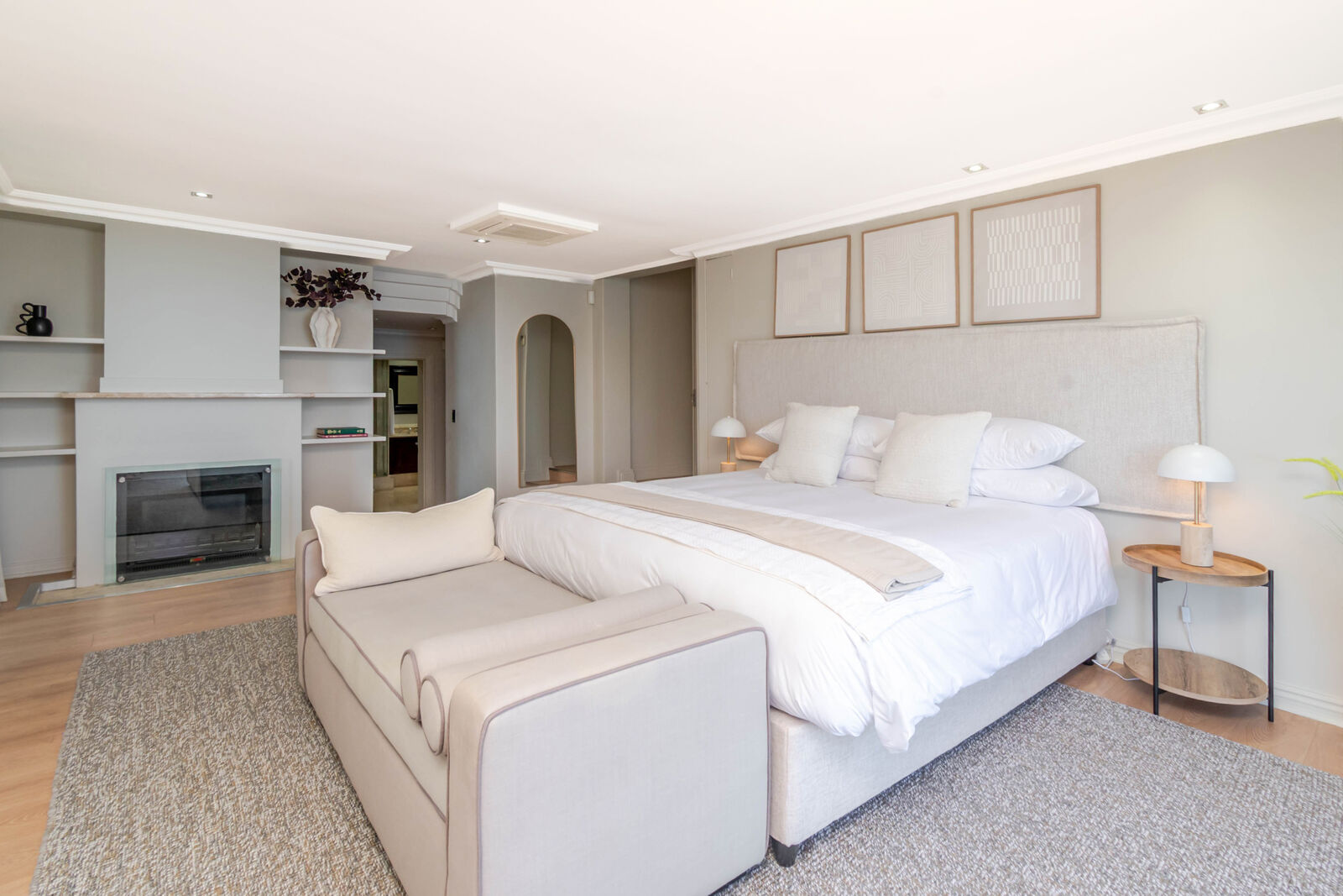 6 Bedroom Self-Catering House in Clifton, photo 5