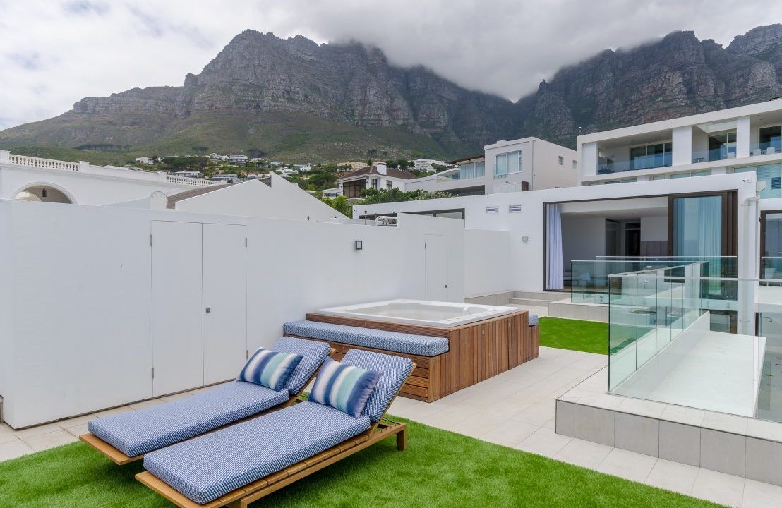 6 Bedroom Self-Catering Villa in Camps Bay, photo 5