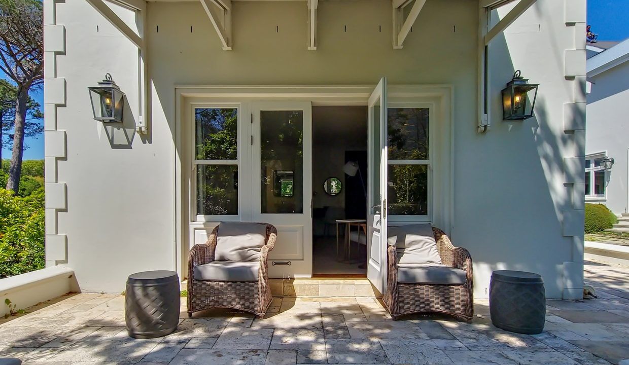 8 Bedroom Self-Catering Villa in Constantia, photo 5