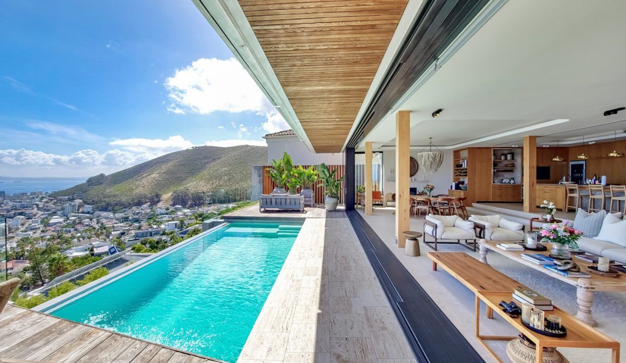 5 Bedroom Self-Catering Villa in Fresnaye