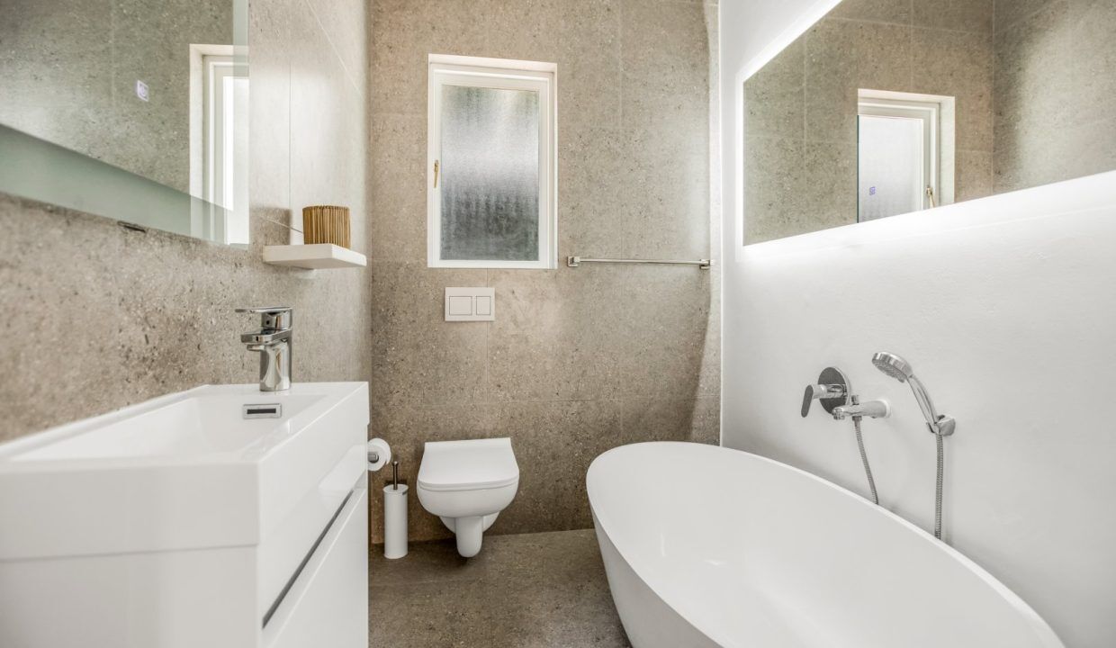 3 Bedroom Self-Catering House in Camps Bay, photo 8
