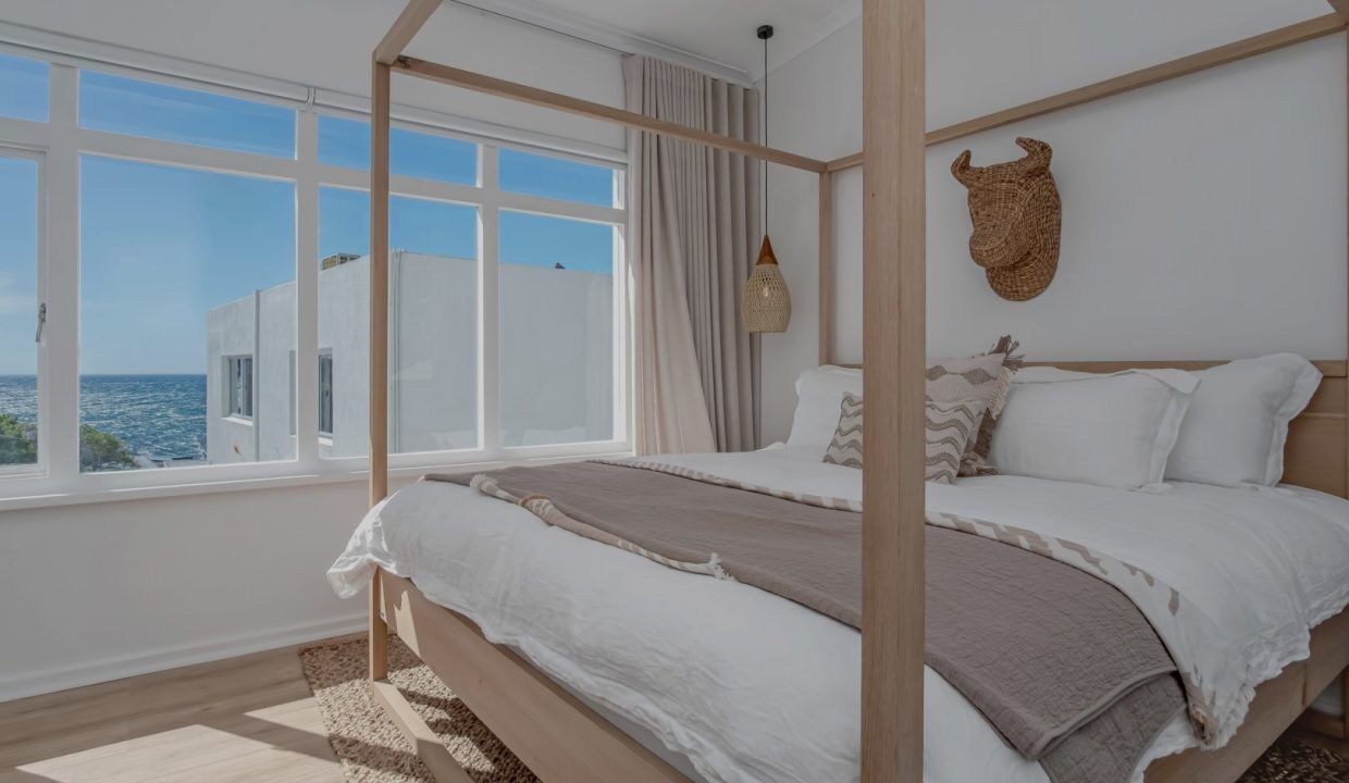 3 Bedroom Self-Catering House in Camps Bay, photo 12