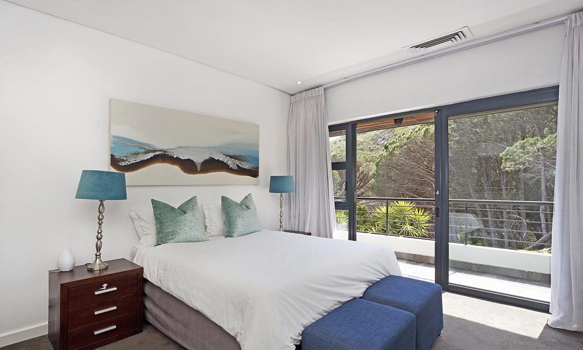 6 Bedroom Self-Catering Townhouse in Camps Bay, photo 4