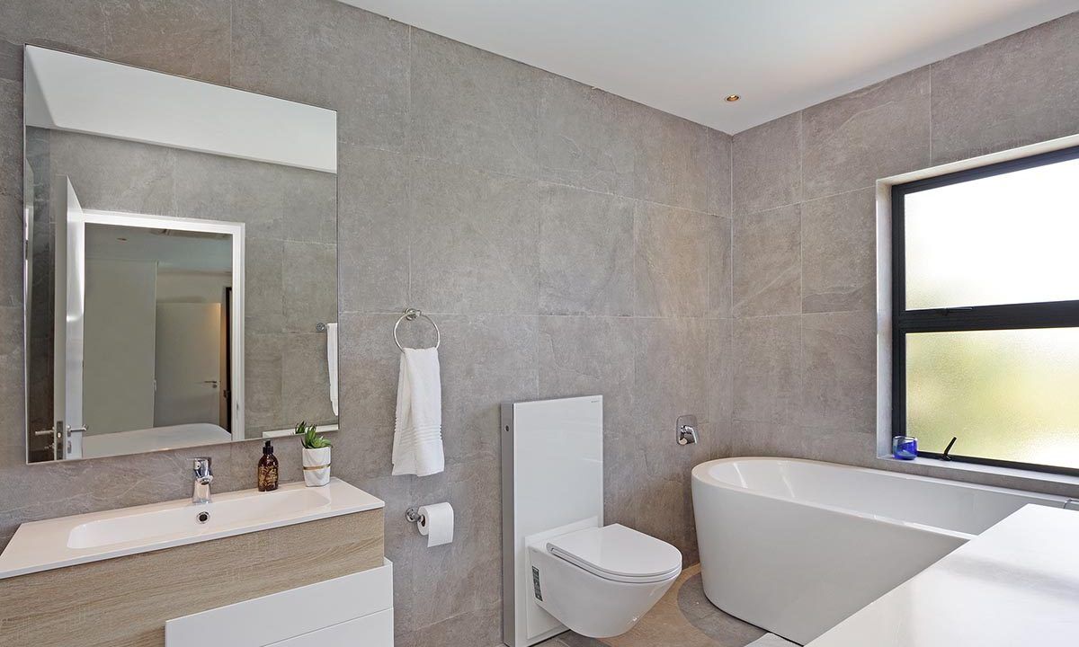 6 Bedroom Self-Catering Townhouse in Camps Bay, photo 11