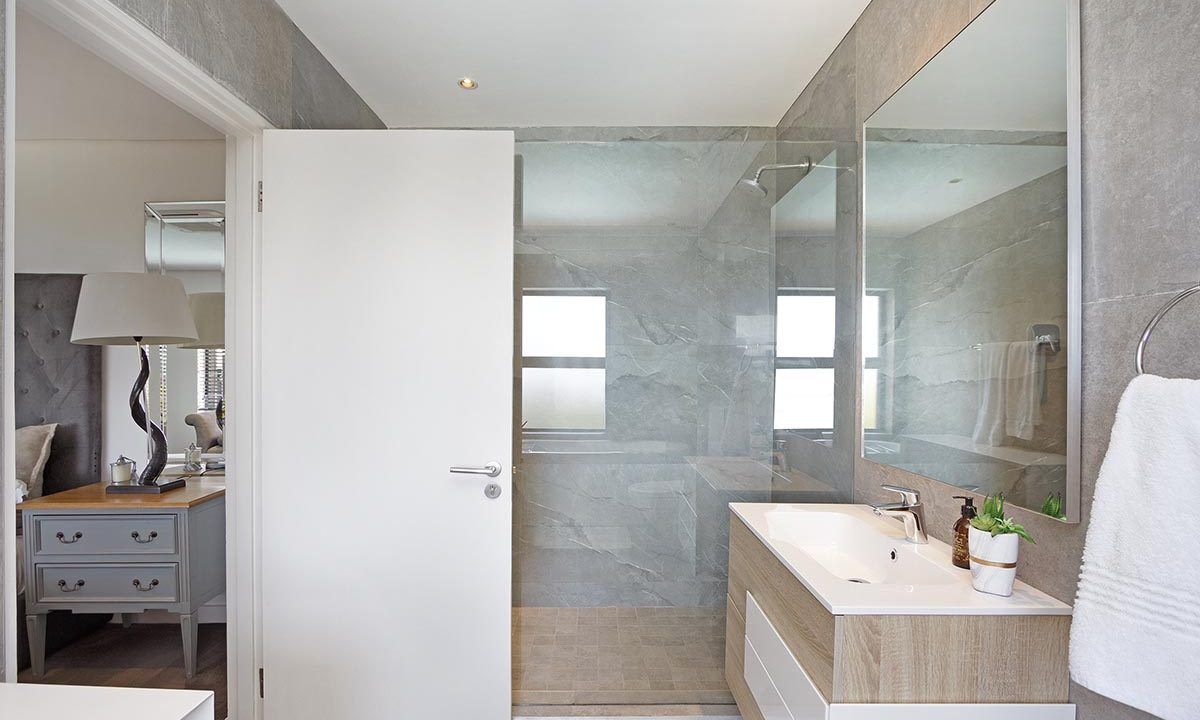 6 Bedroom Self-Catering Townhouse in Camps Bay, photo 12