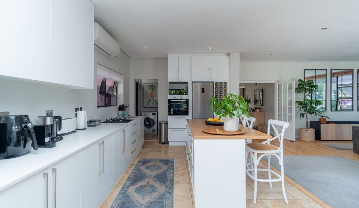 2 Bedroom Self-Catering Flat in Gardens, photo 4