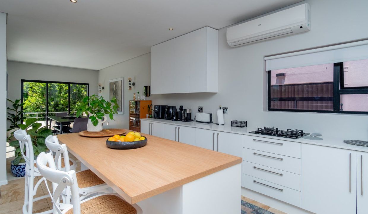2 Bedroom Self-Catering Flat in Gardens, photo 6
