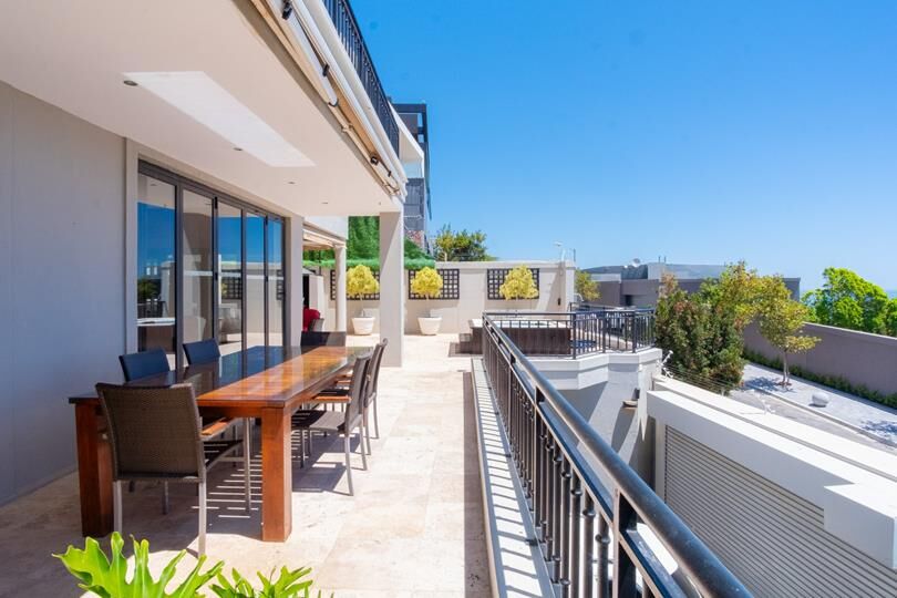 6 Bedroom Self-Catering Villa in Bantry Bay, photo 5