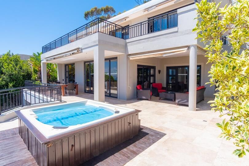 6 Bedroom Self-Catering Villa in Bantry Bay, photo 8
