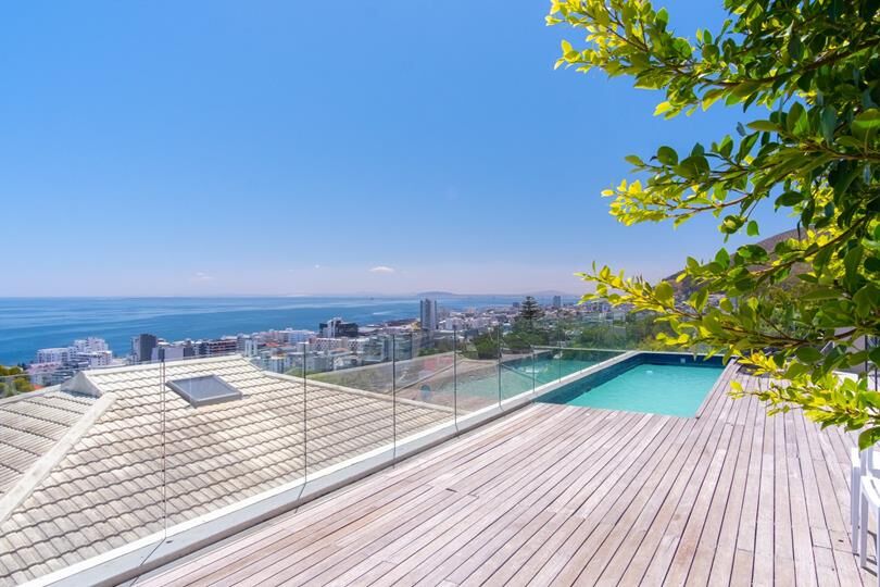 6 Bedroom Self-Catering Villa in Bantry Bay, photo 10