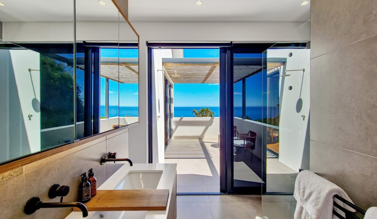 4 Bedroom Self-Catering Villa in Camps Bay, photo 4