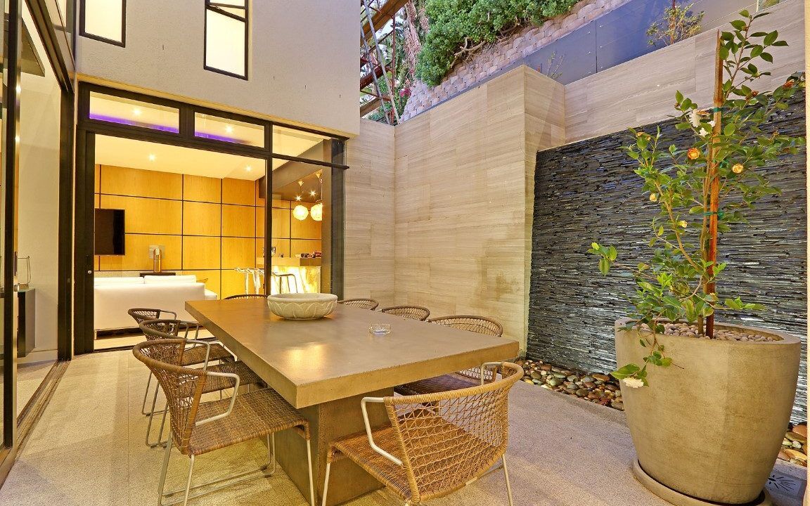 5 Bedroom Self-Catering Villa in Bantry Bay, photo 11
