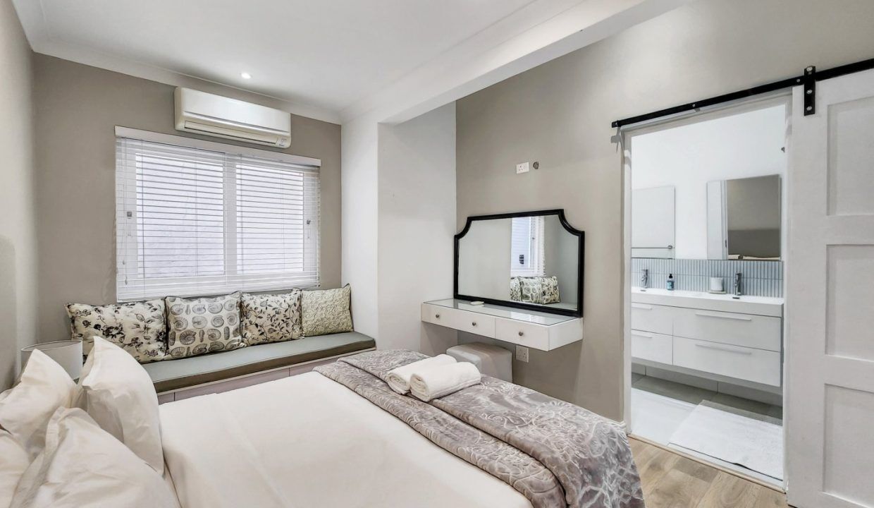 5 Bedroom Self-Catering House in Fresnaye, photo 11