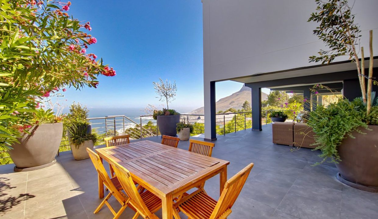 9 Bedroom Self-Catering Villa in Camps Bay, photo 2