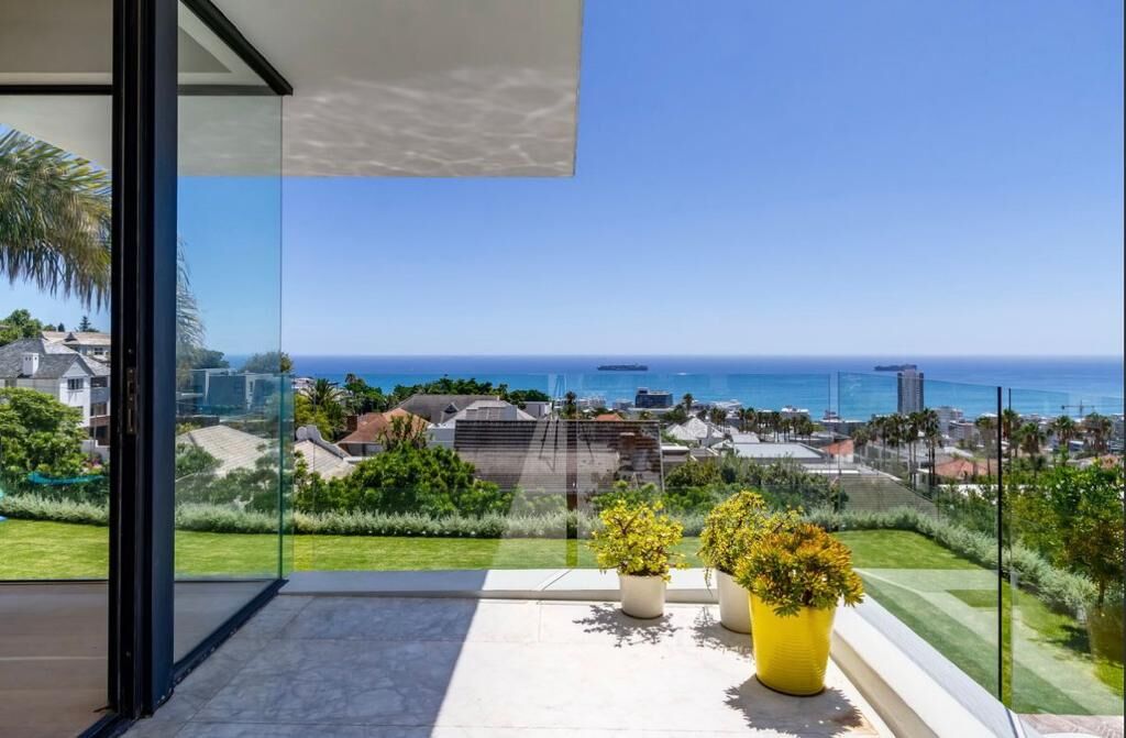5 Bedroom Self-Catering Villa in Fresnaye