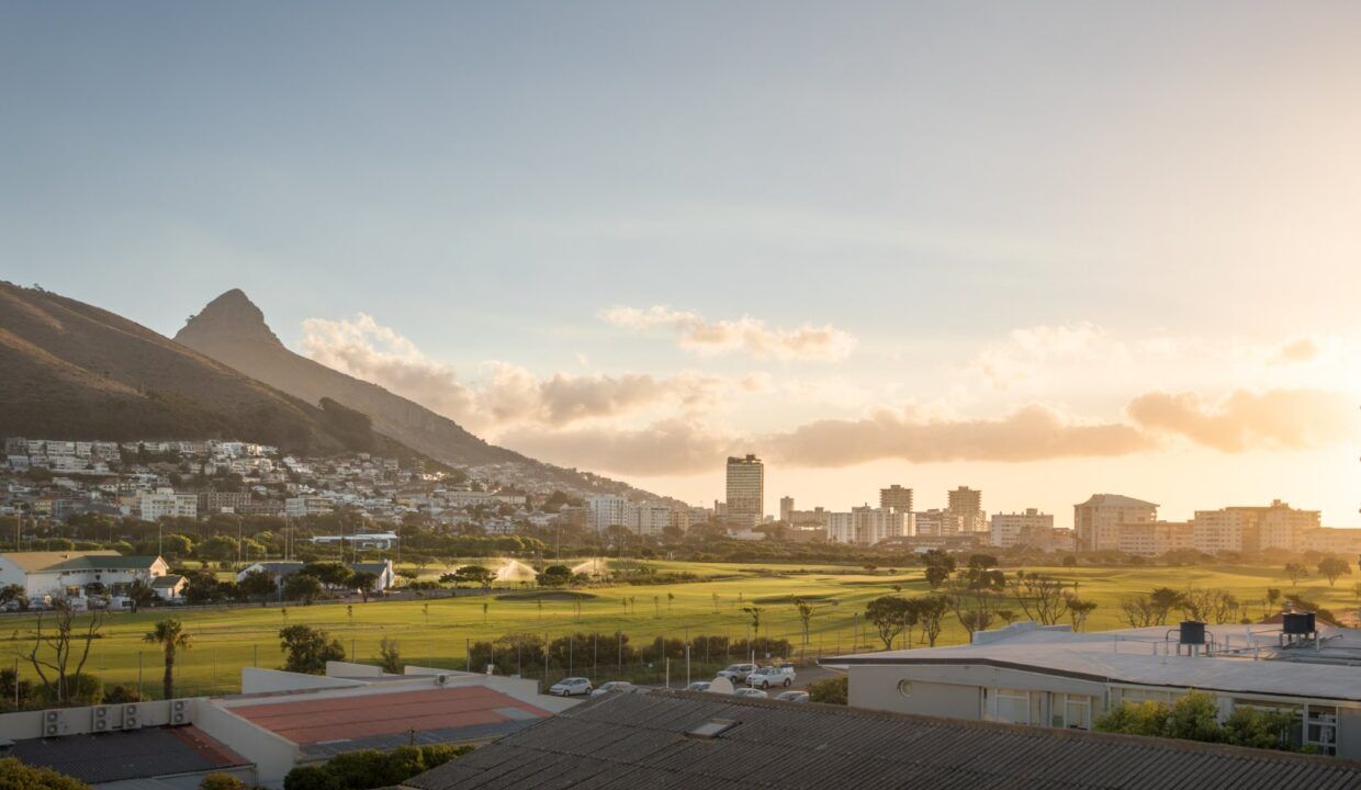 2 Bedroom Self-Catering Villa in Mouille Point, photo 11