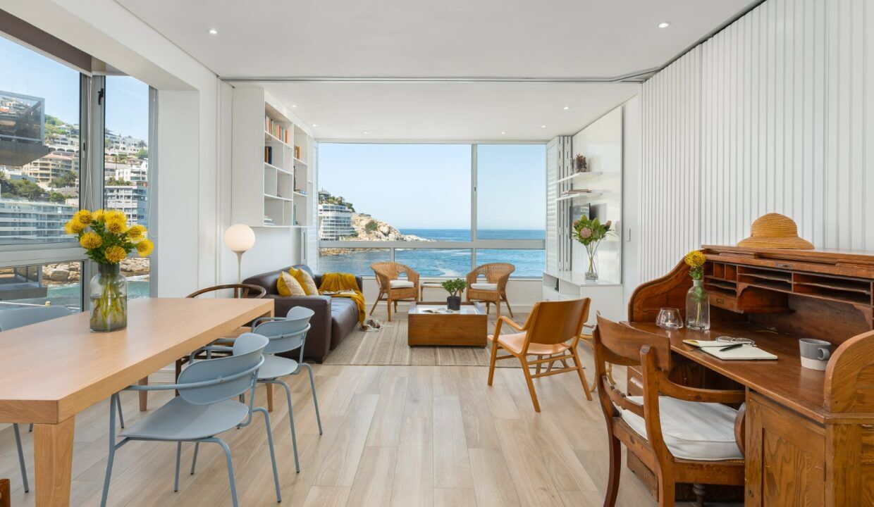 2 Bedroom Self-Catering Apartment in Bantry Bay