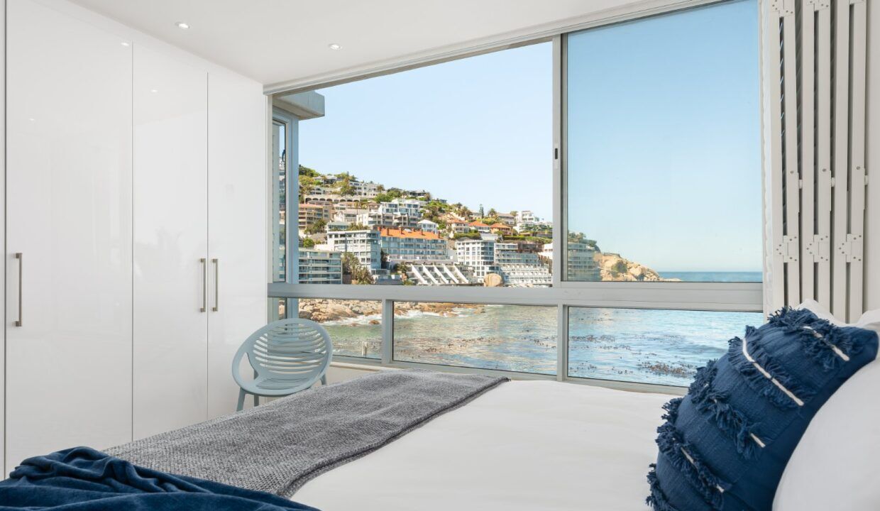 2 Bedroom Self-Catering Apartment in Bantry Bay, photo 5
