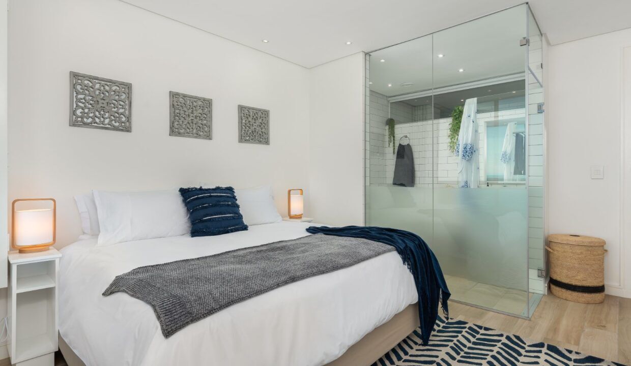2 Bedroom Self-Catering Apartment in Bantry Bay, photo 6