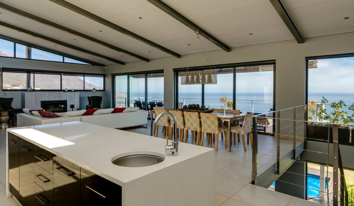 5 Bedroom Self-Catering Villa in Camps Bay, photo 2