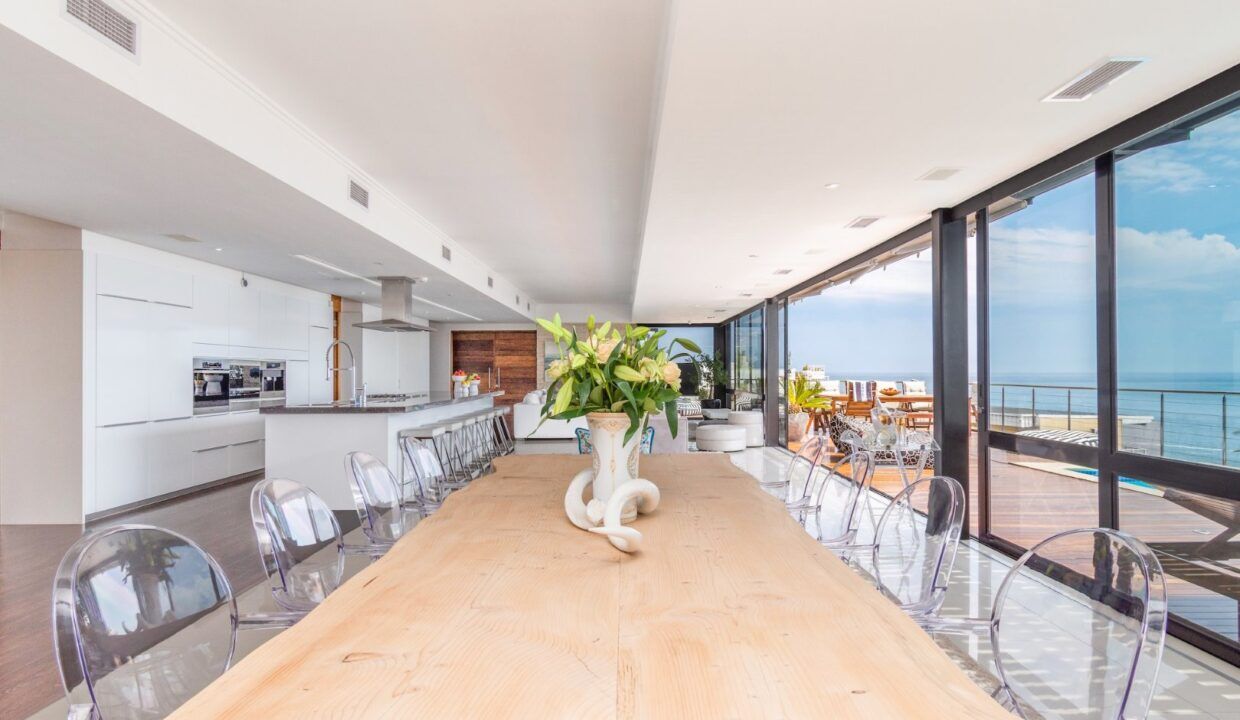 4 Bedroom Self-Catering Apartment in Camps Bay, photo 8