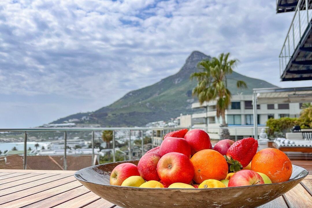 4 Bedroom Self-Catering Apartment in Camps Bay, photo 10