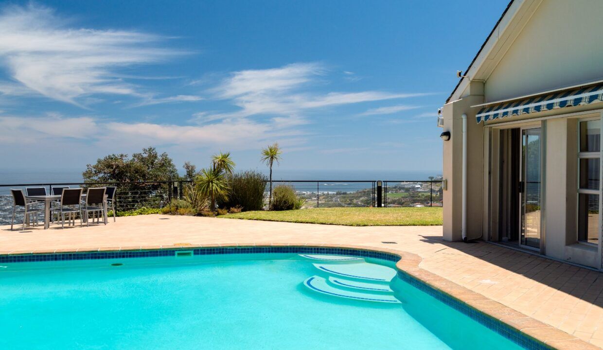 6 Bedroom Self-Catering Villa in Camps Bay, photo 5