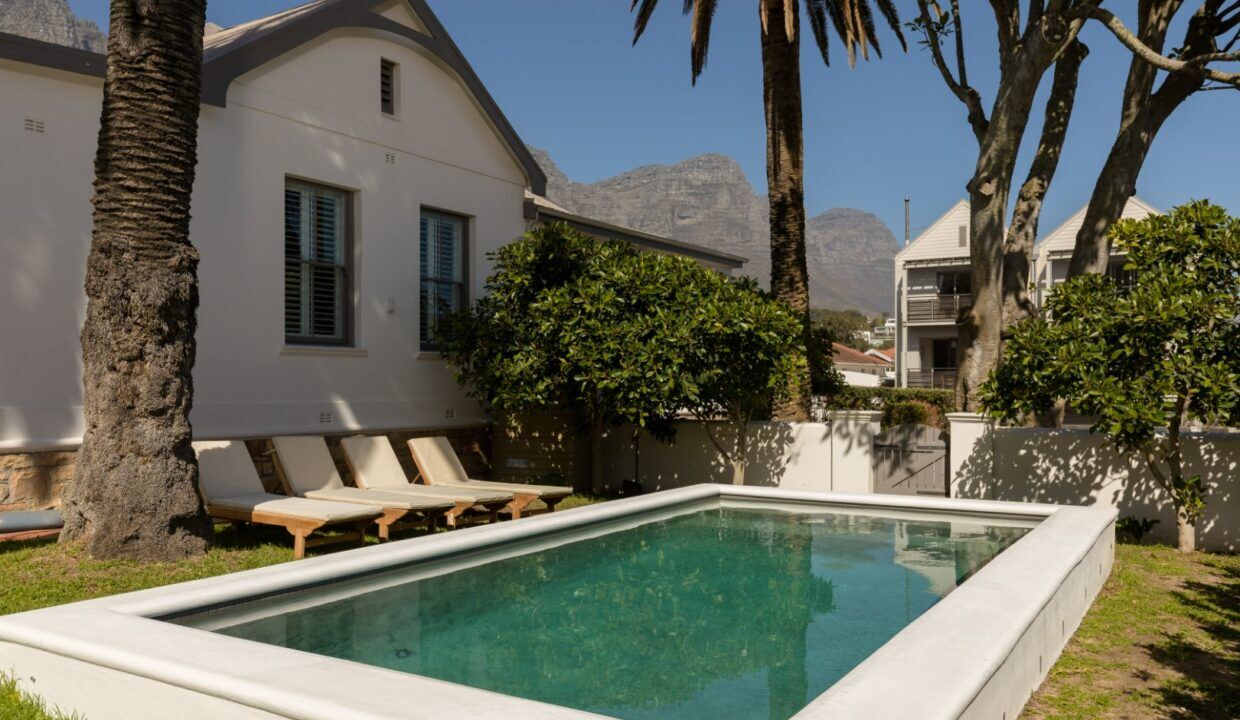 5 Bedroom Self-Catering Villa in Camps Bay