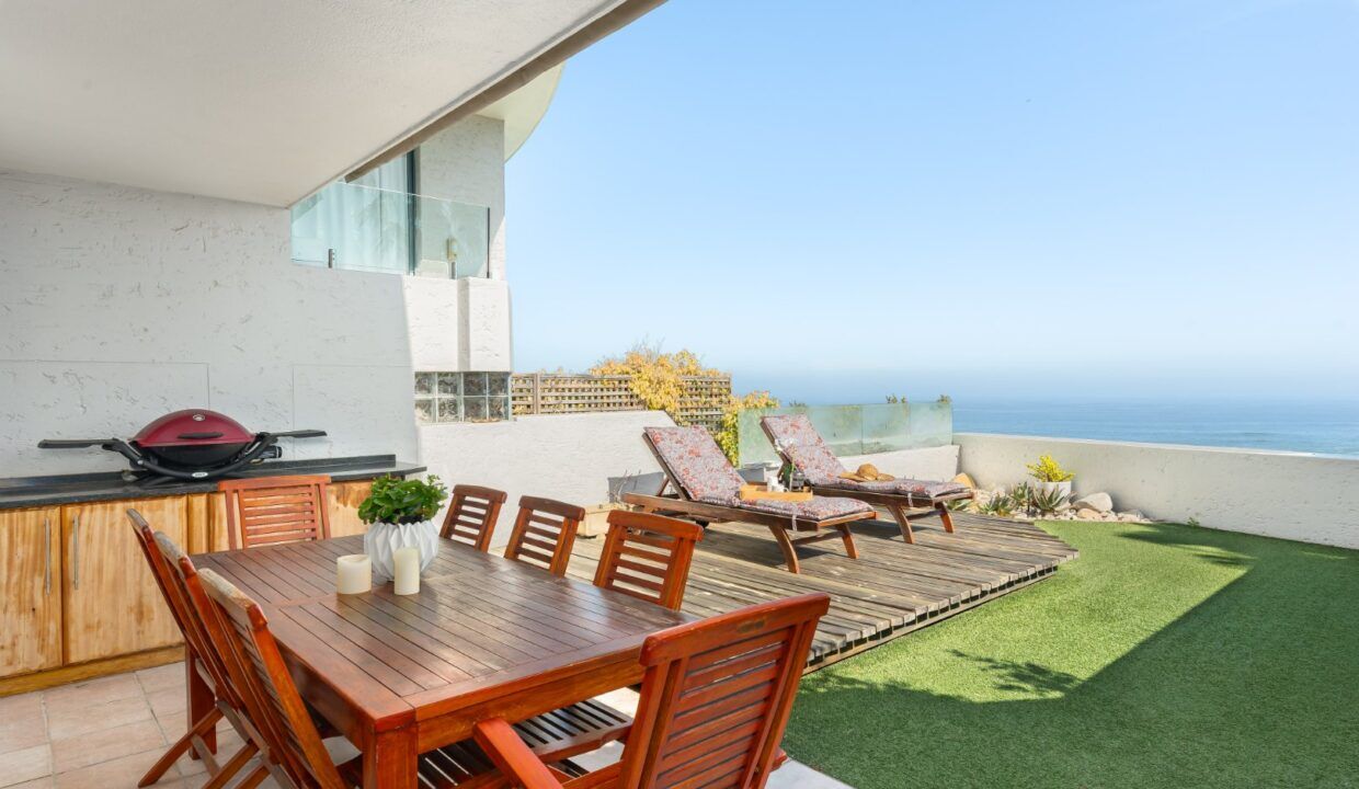3 Bedroom Self-Catering Apartment in Camps Bay